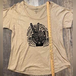 Tan Natural life light weight tee shirt XL